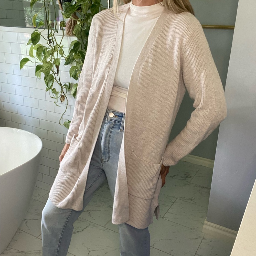 Old Navy Ribbed Oversized Cardigan in Ivory/Cream